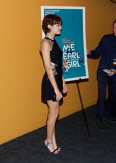 Olivia Cooke feet photo thumbnail