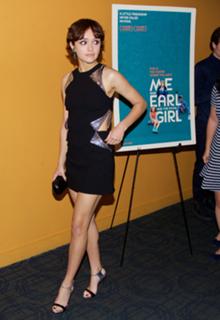 Olivia Cooke feet photo thumbnail