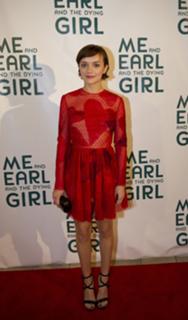 Olivia Cooke feet photo thumbnail