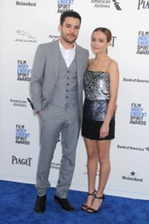 Olivia Cooke feet photo thumbnail