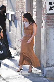 Olivia Cooke feet photo thumbnail