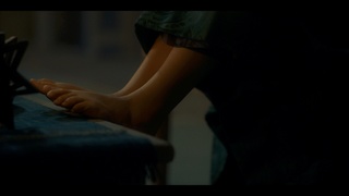 Olivia Cooke feet photo thumbnail