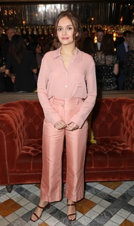 Olivia Cooke feet photo thumbnail