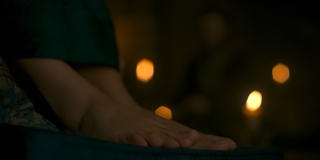Olivia Cooke feet photo thumbnail