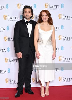 Olivia Cooke feet photo thumbnail