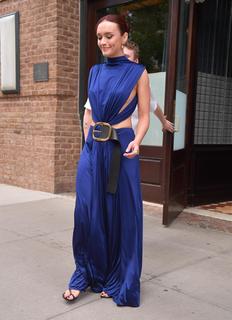 Olivia Cooke feet photo thumbnail