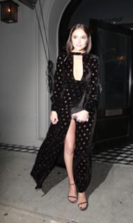 Olivia Culpo feet photo thumbnail