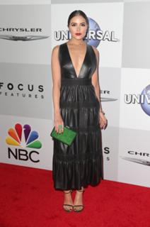 Olivia Culpo feet photo thumbnail