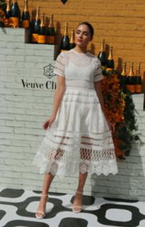 Olivia Culpo feet photo thumbnail
