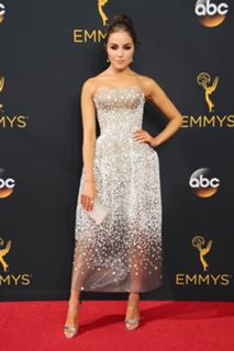 Olivia Culpo feet photo thumbnail