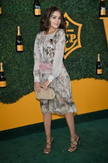 Olivia Culpo feet photo thumbnail