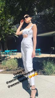 Olivia Culpo feet photo thumbnail