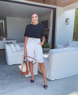 Olivia Culpo feet photo thumbnail