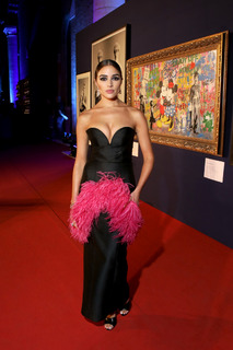 Olivia Culpo feet photo thumbnail