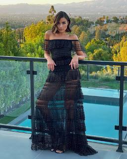 Olivia Culpo feet photo thumbnail