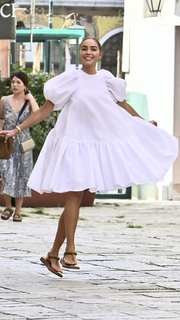 Olivia Culpo feet photo thumbnail