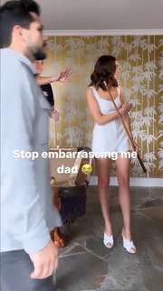 Olivia Culpo feet photo thumbnail