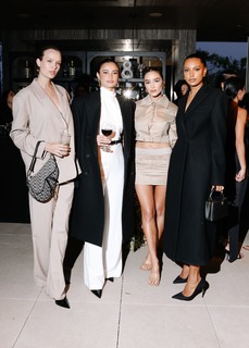 Olivia Culpo feet photo thumbnail