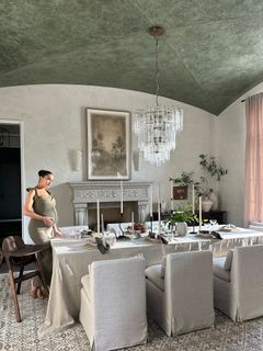 Olivia Culpo feet photo thumbnail