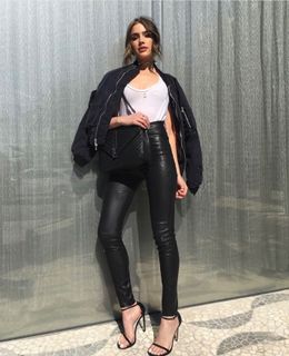 Olivia Culpo feet photo 12