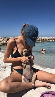 Olivia DeJonge feet photo thumbnail