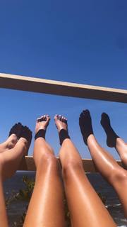 Olivia DeJonge feet photo thumbnail