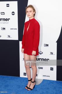 Olivia DeJonge feet photo thumbnail