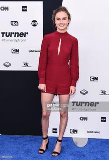 Olivia DeJonge feet photo thumbnail
