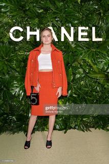 Olivia DeJonge feet photo thumbnail