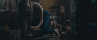 Olivia DeJonge feet photo thumbnail