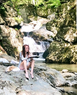 Olivia Grant feet photo 1