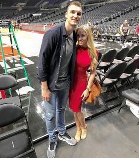 Olivia Harlan feet photo 2