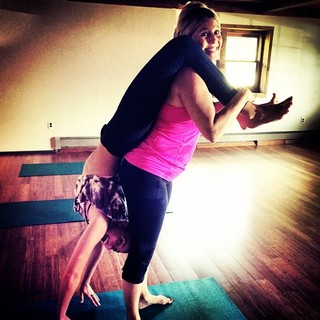 Olivia Harlan feet photo 18