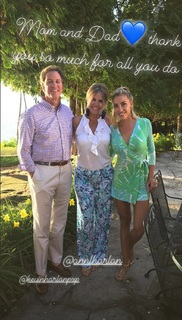 Olivia Harlan feet photo 10