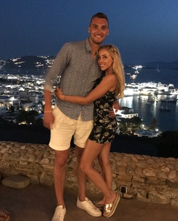 Olivia Harlan feet photo 3