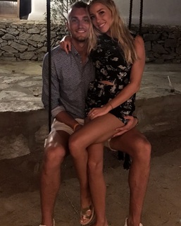 Olivia Harlan feet photo 2