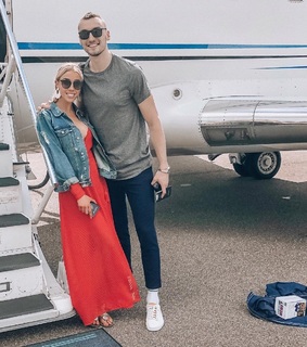 Olivia Harlan feet photo 4
