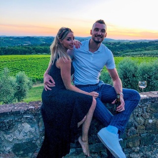 Olivia Harlan feet photo 20