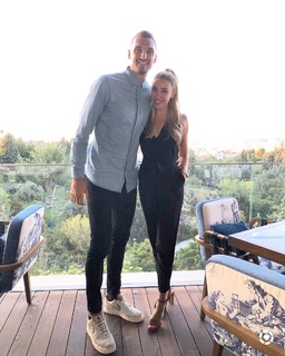 Olivia Harlan feet photo 19
