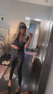 Olivia Harlan feet photo 13