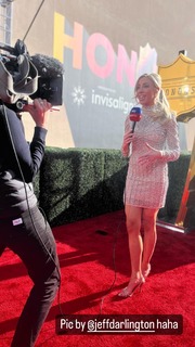 Olivia Harlan feet photo 20