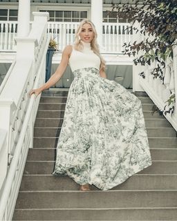 Olivia Harlan feet photo 12