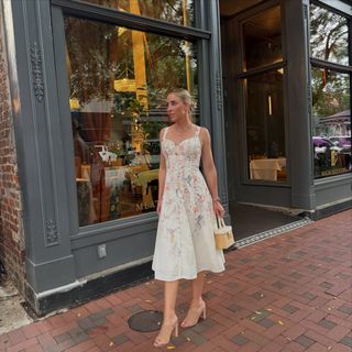 Olivia Harlan feet photo 14