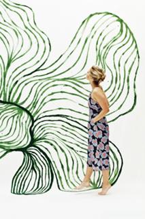 Olivia Holt feet photo thumbnail