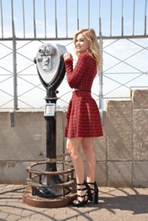 Olivia Holt feet photo thumbnail
