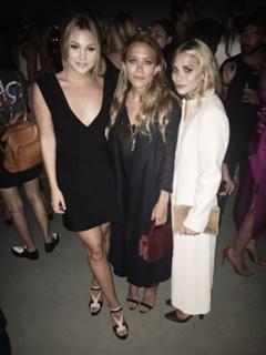 Olivia Holt feet photo thumbnail