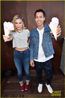 Olivia Holt feet photo thumbnail