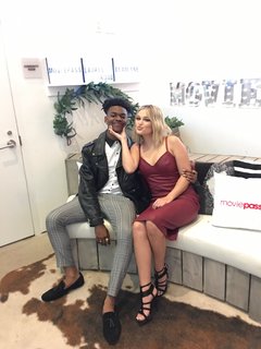 Olivia Holt feet photo thumbnail