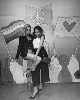 Olivia Holt feet photo thumbnail