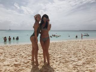 Olivia Holt feet photo thumbnail